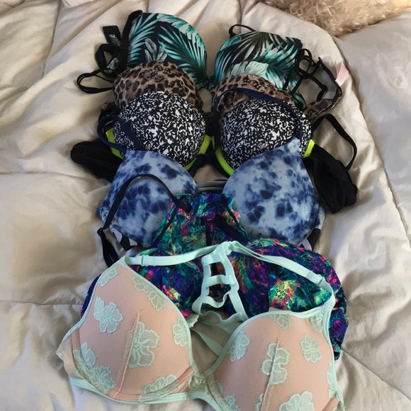 Pink Bras - Picture 1 of 1